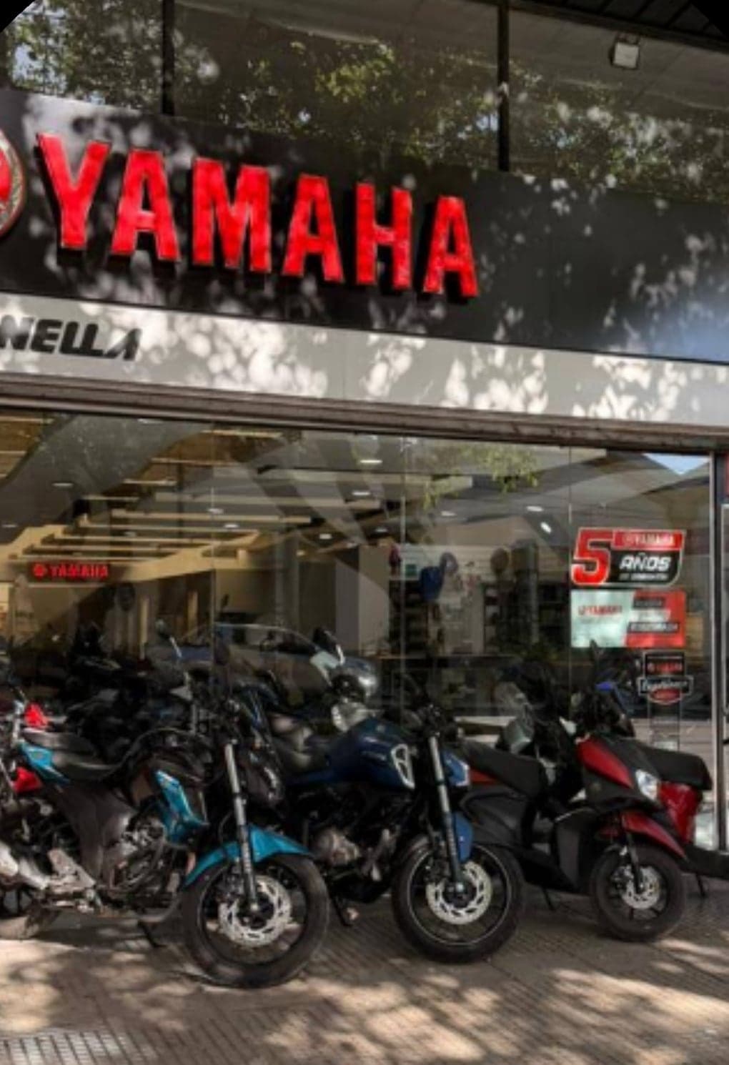 Frente actual del concesionario oficial Yamaha de Panella