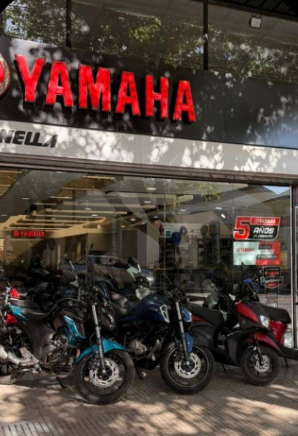 Frente actual del concesionario oficial Yamaha de Panella